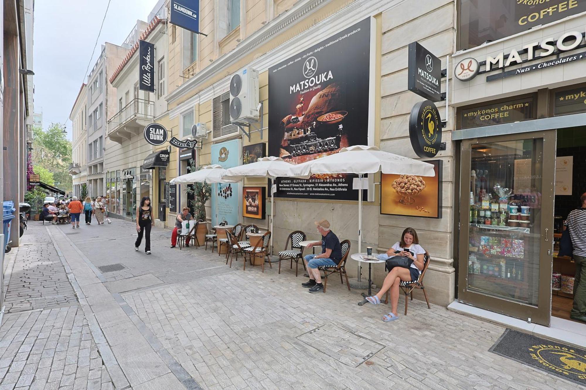 Your Cube Place At Ermou - Plaka Atény Exteriér fotografie